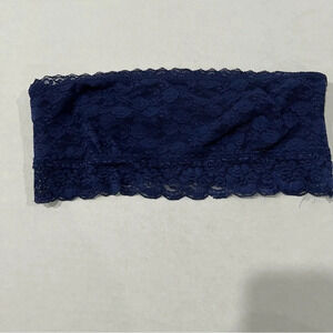 Victoria’s Secret Pink size Medium lace bandeau bralette blue